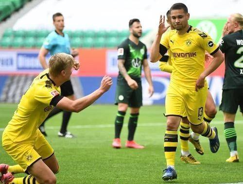  多特蒙德边路爆破，两翼齐飞大胜科隆